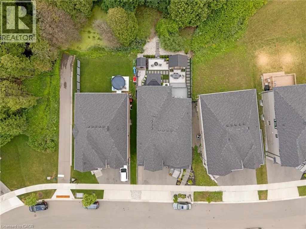 521 BRIDGEMILL Crescent