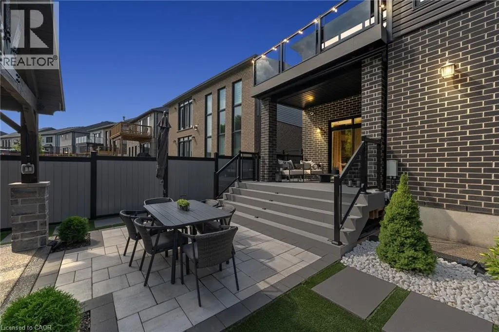 521 BRIDGEMILL Crescent