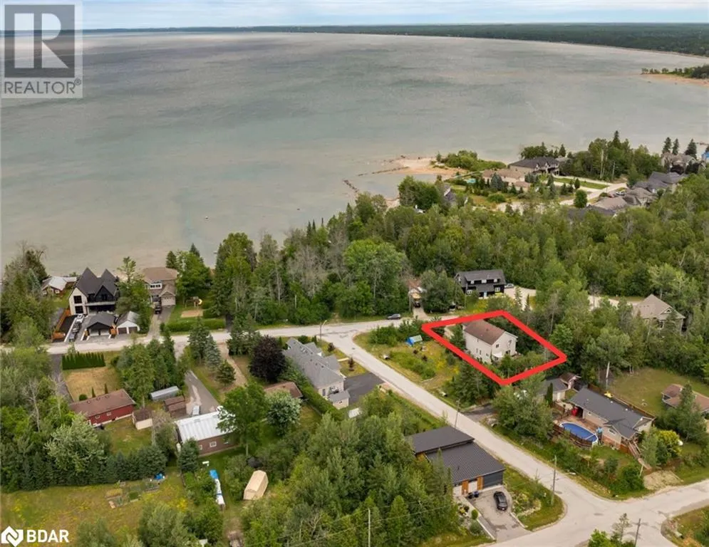 19 CONSTANCE Boulevard