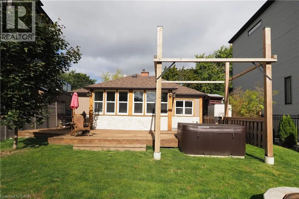 50 HOLLY Trail