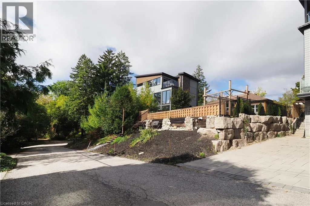 50 HOLLY Trail