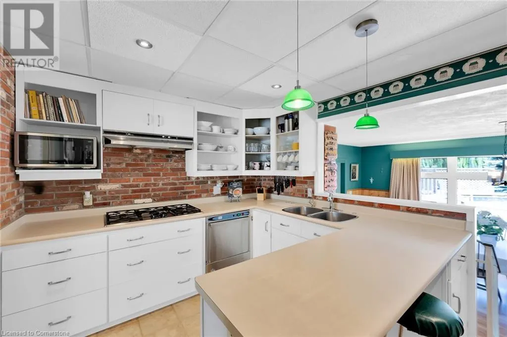 4889 CHERRYWOOD Drive