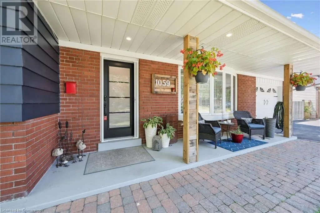 1059 MARLEY Crescent