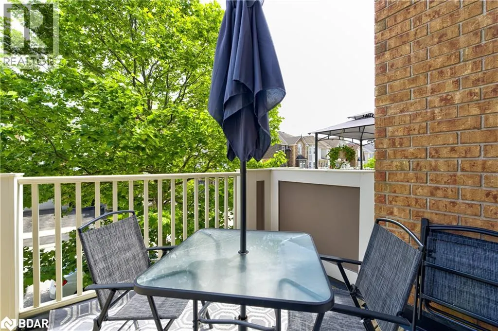 253 WETENHALL Landing