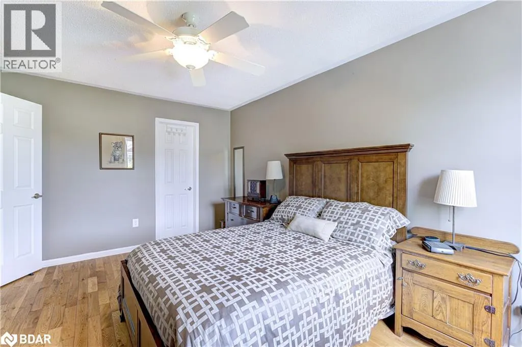 253 WETENHALL Landing