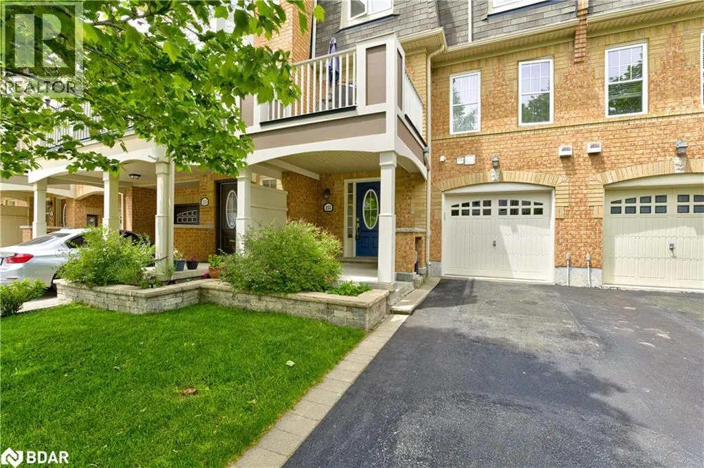 253 WETENHALL Landing