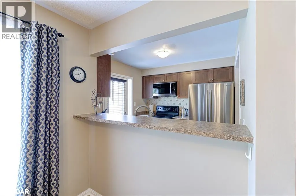253 WETENHALL Landing