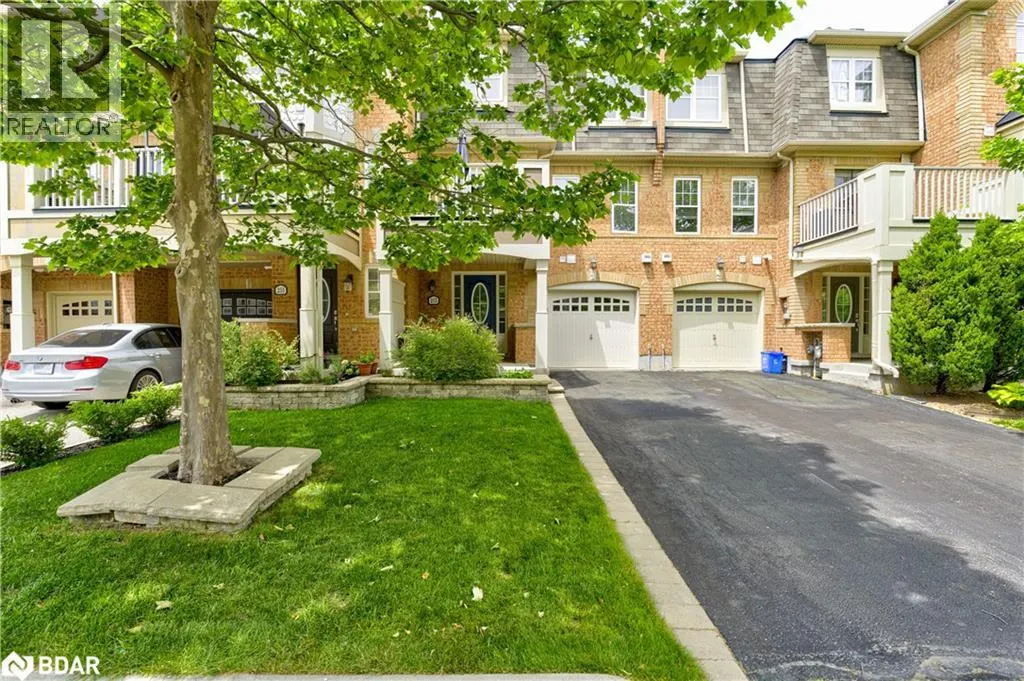 253 WETENHALL Landing