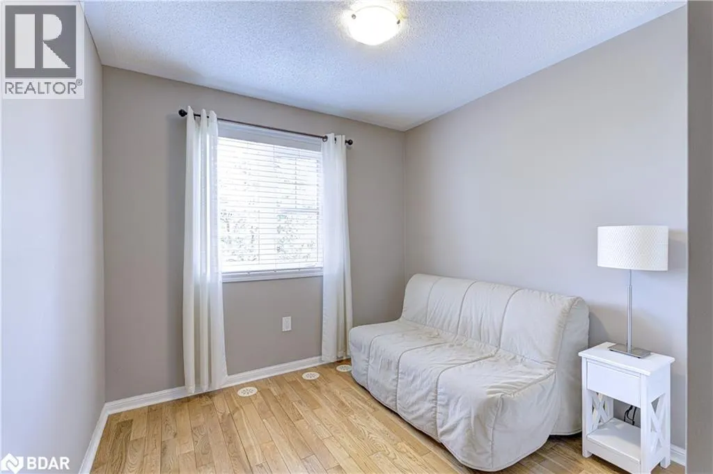 253 WETENHALL Landing