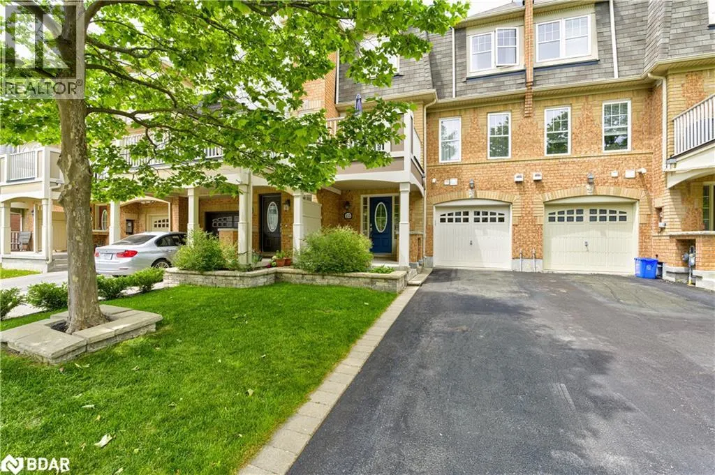 253 WETENHALL Landing
