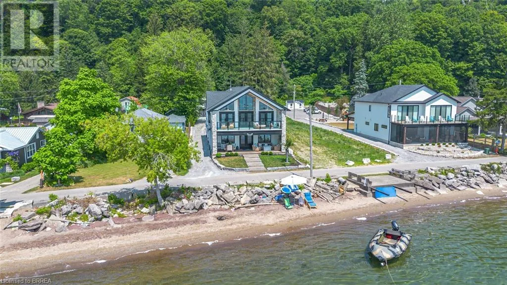 33 CEDAR Drive