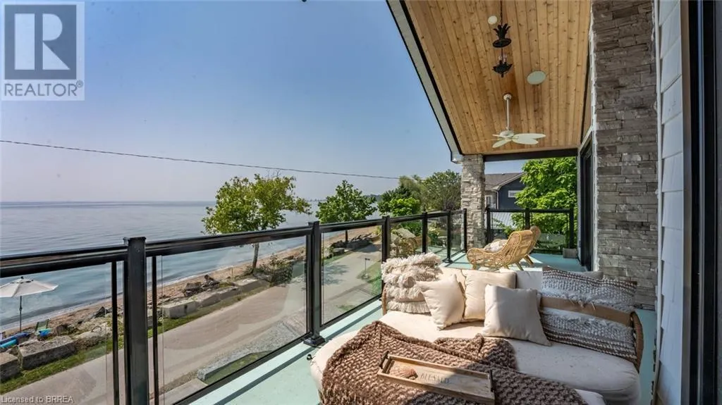 33 CEDAR Drive