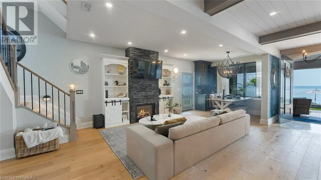 33 CEDAR Drive