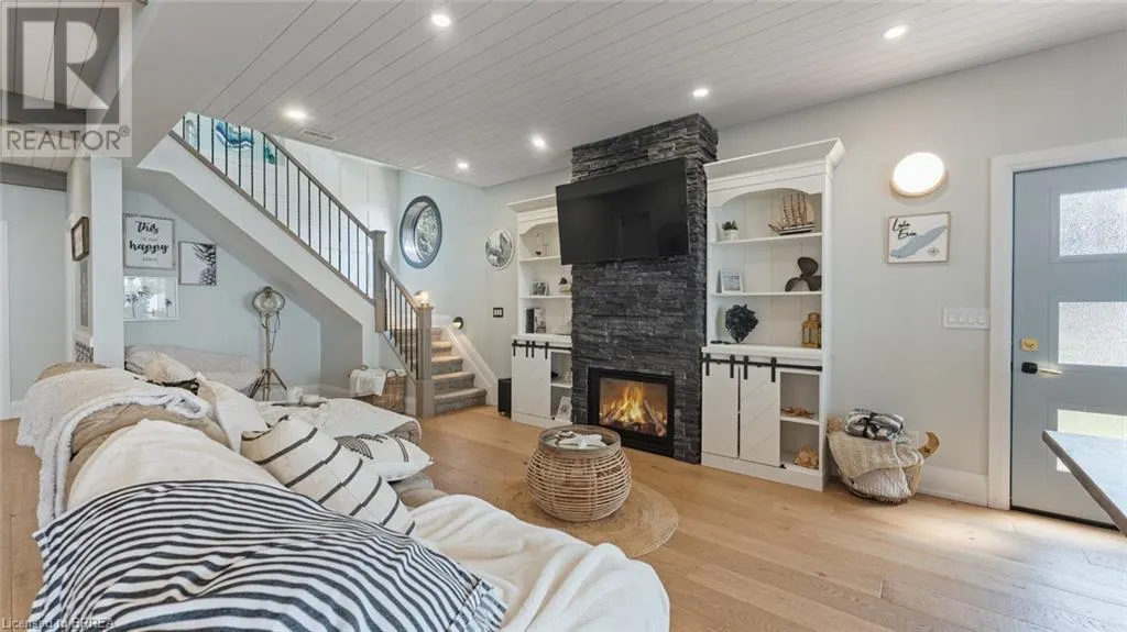 33 CEDAR Drive