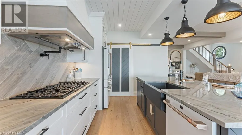 33 CEDAR Drive
