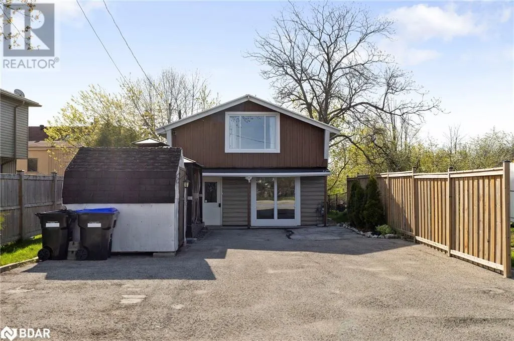 3 COURTLAND Street