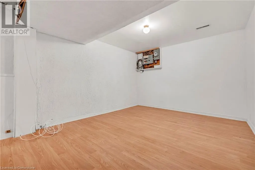 105 HANSEN Road N Unit# 102, #102