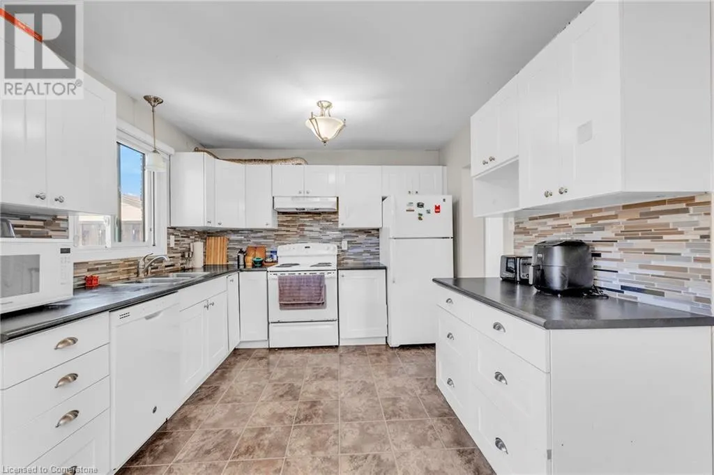 105 HANSEN Road N Unit# 102, #102