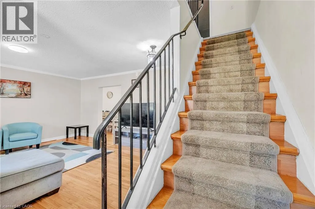 105 HANSEN Road N Unit# 102, #102