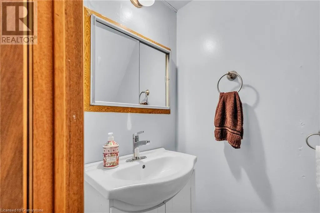 105 HANSEN Road N Unit# 102, #102