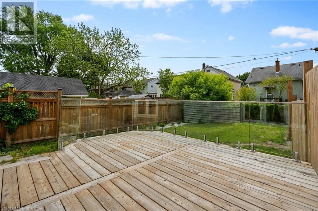 42 CHAPLIN Avenue