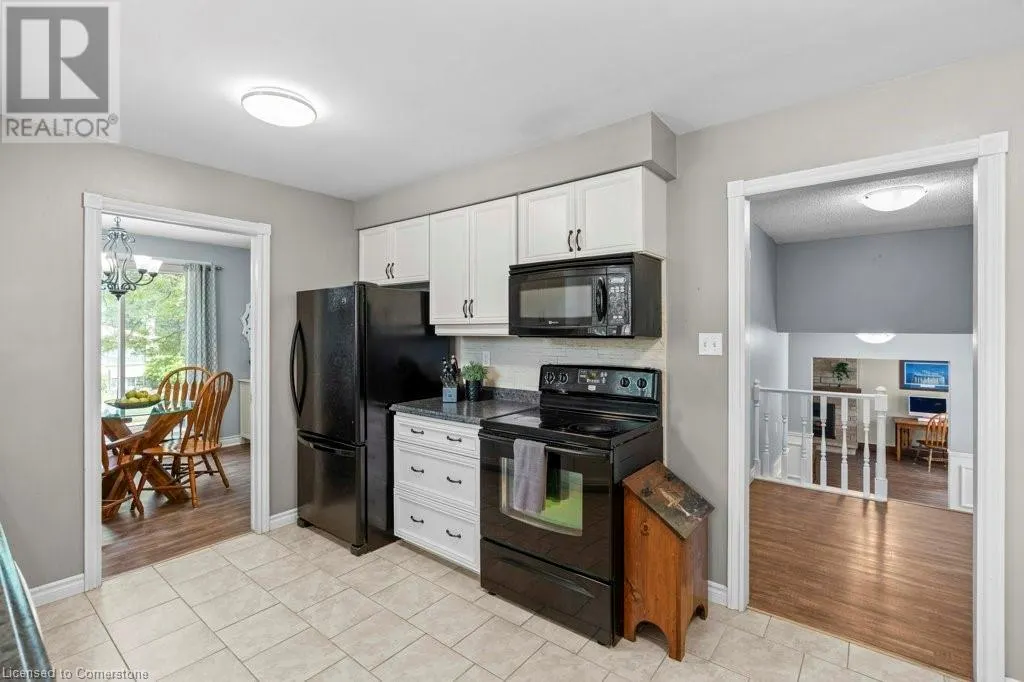 44 CEDARLAND Drive
