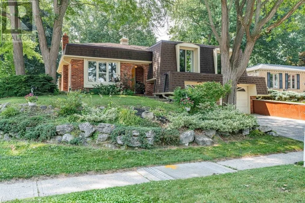 44 CEDARLAND Drive