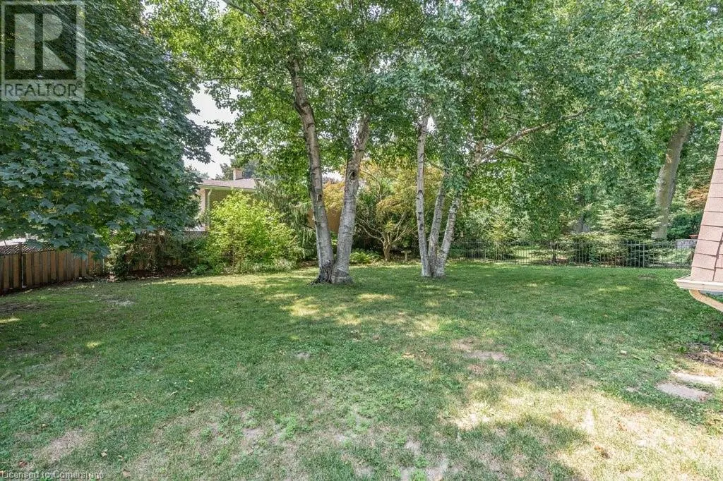 44 CEDARLAND Drive