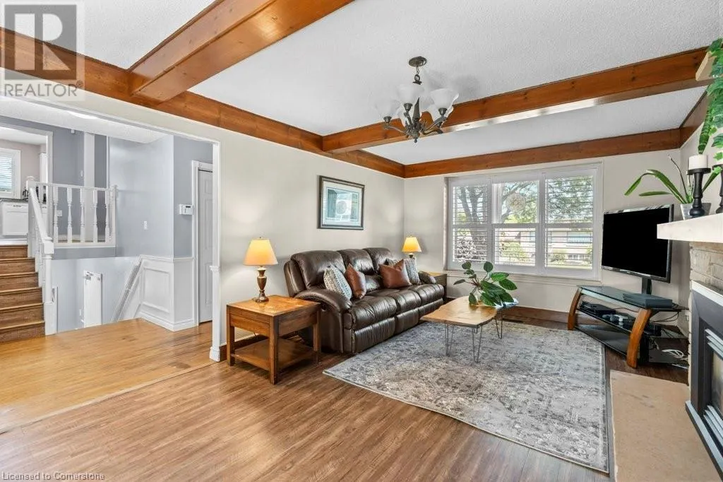 44 CEDARLAND Drive