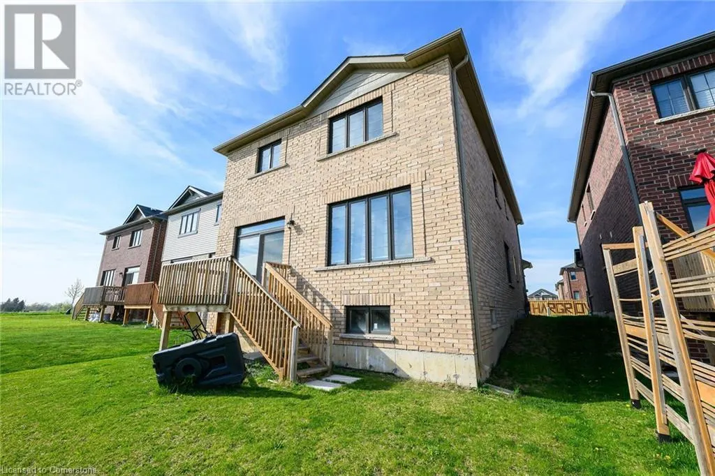 12 MIDHURST Heights
