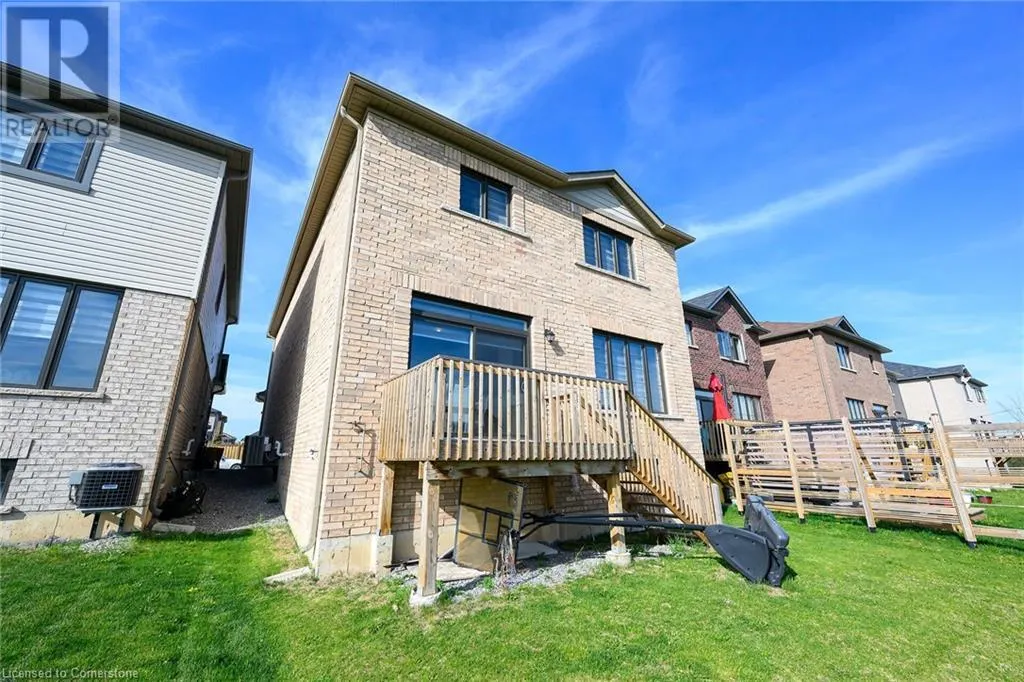 12 MIDHURST Heights
