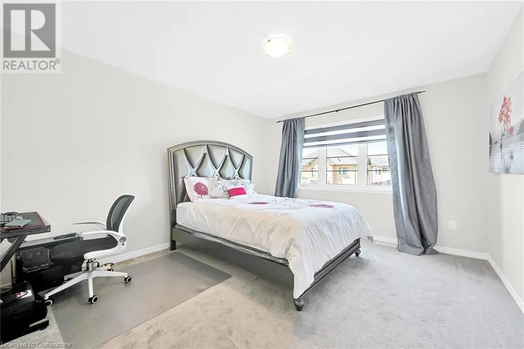 12 MIDHURST Heights