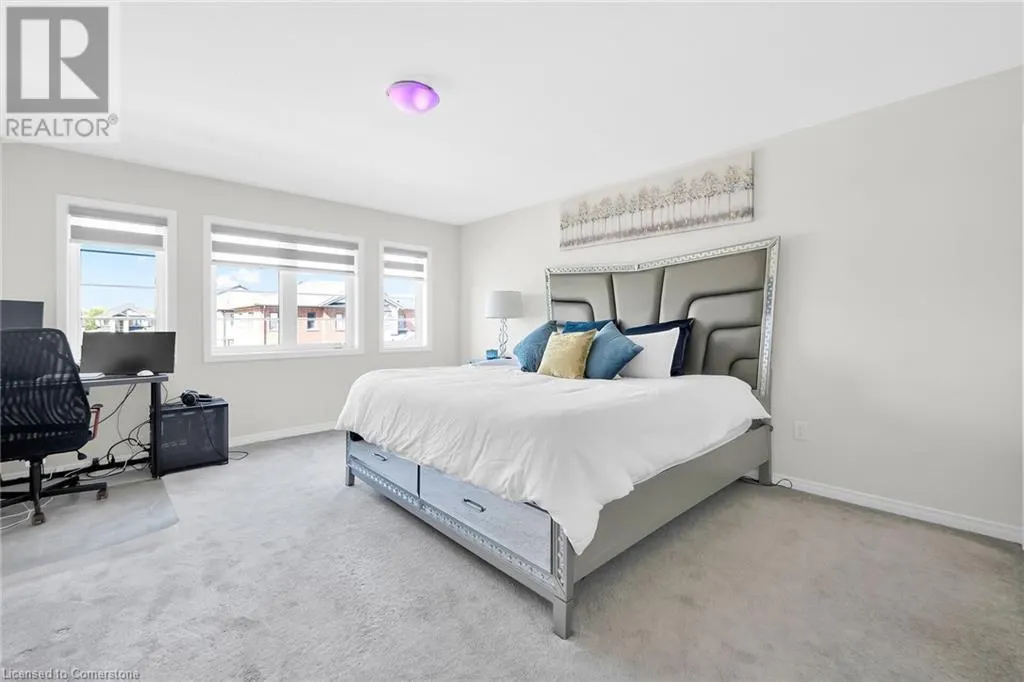 12 MIDHURST Heights