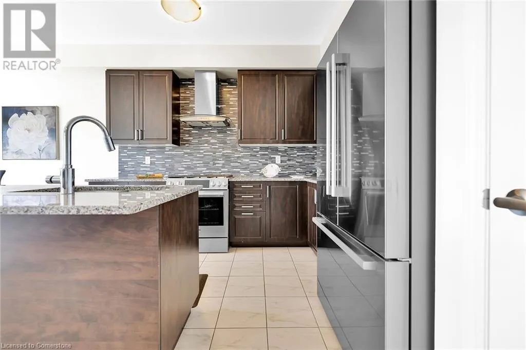 12 MIDHURST Heights