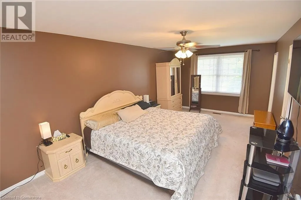 3 SUTER Crescent
