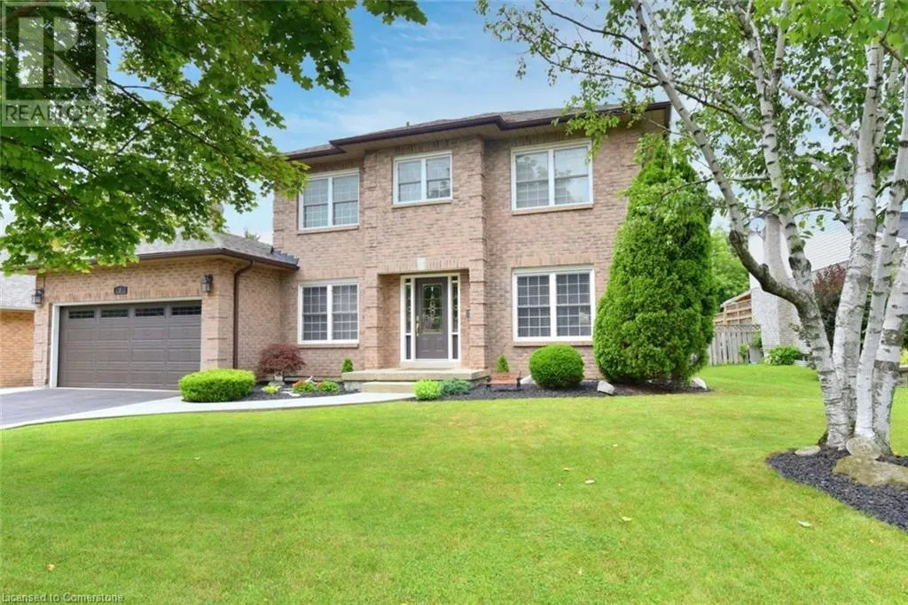 3 SUTER Crescent