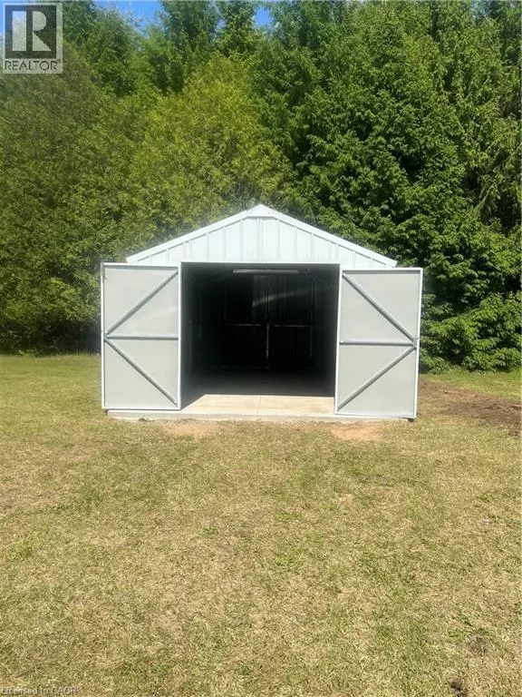 352 MCDOWELL Road E