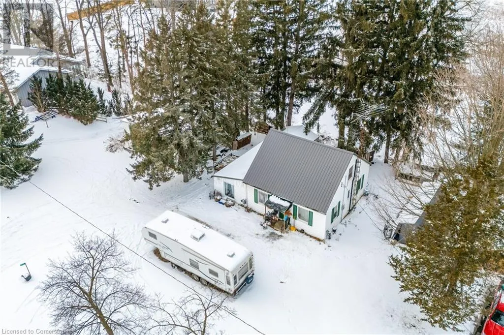 211 THOMPSON RD WEST Road