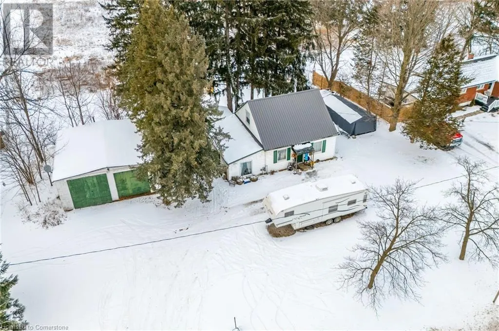 211 THOMPSON RD WEST Road