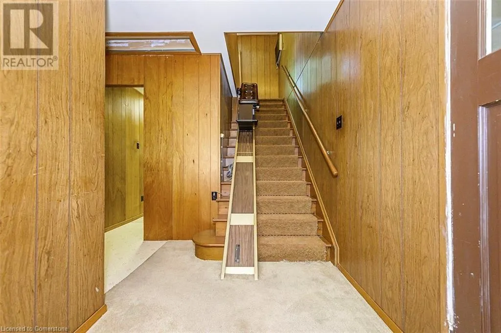 18 SULLIVAN'S Lane