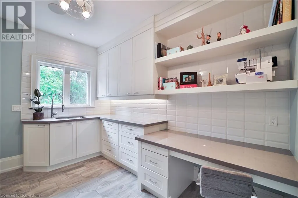 298 SHOREVIEW Road