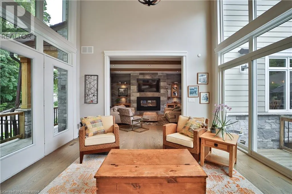 298 SHOREVIEW Road