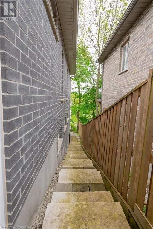 2800 SHEFFIELD Place
