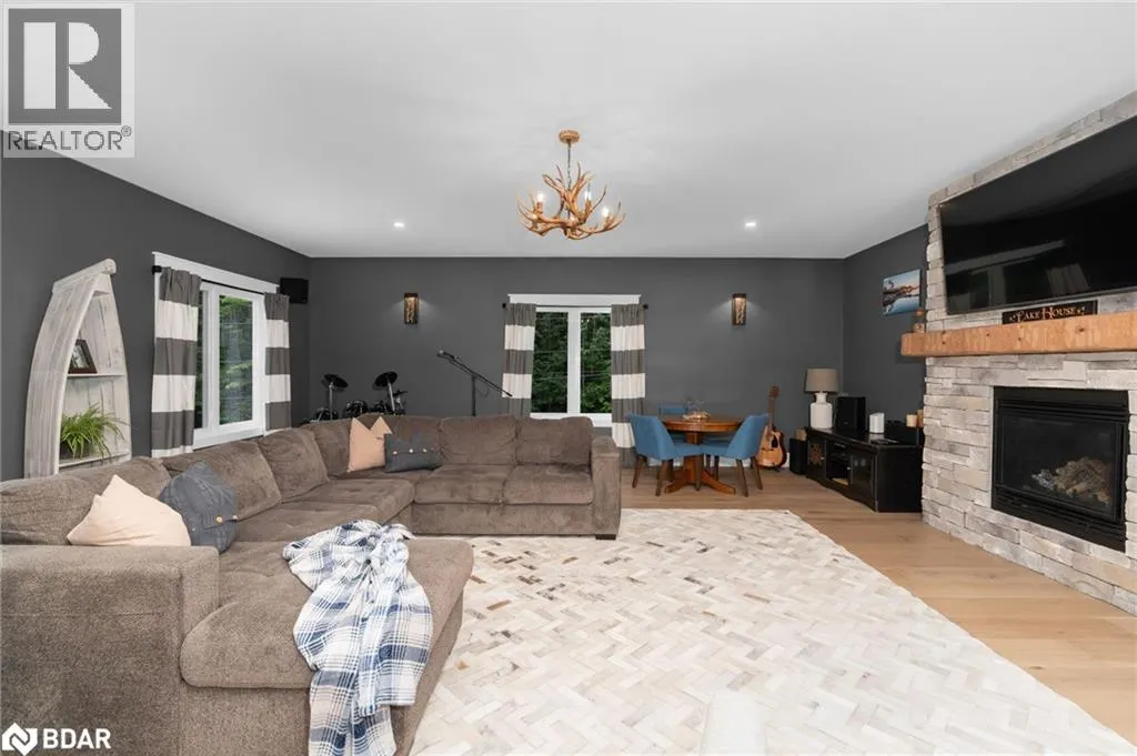 3239 CRESCENT BAY Road