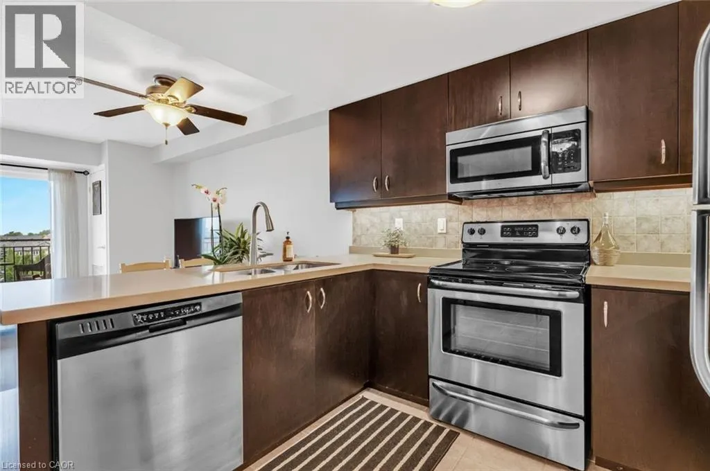 60 LYNNMORE Street Unit# 414, #414