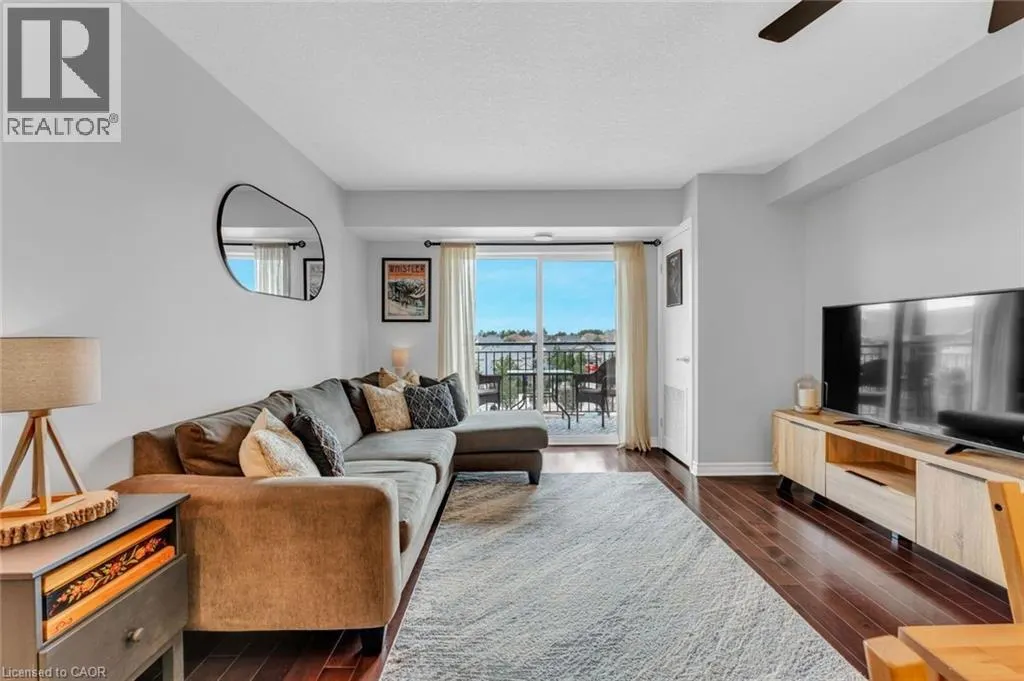 60 LYNNMORE Street Unit# 414, #414