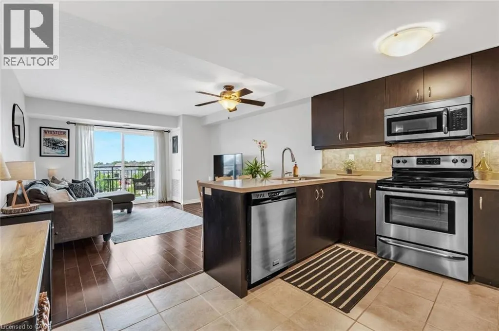 60 LYNNMORE Street Unit# 414, #414