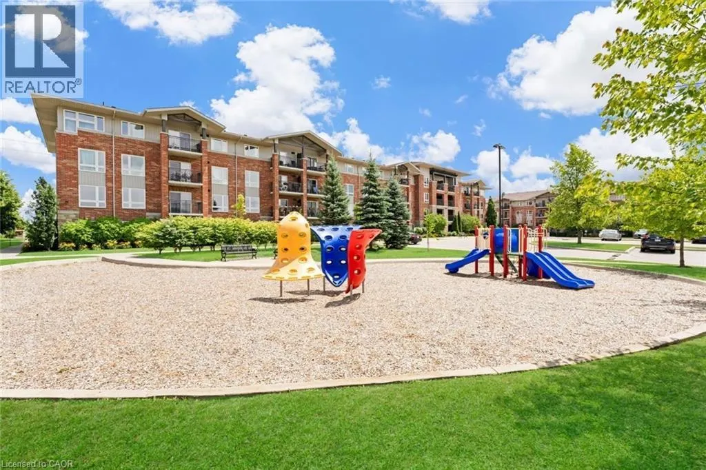 60 LYNNMORE Street Unit# 414, #414
