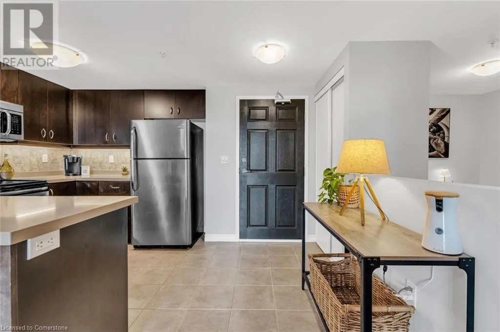 60 LYNNMORE Street Unit# 414, #414