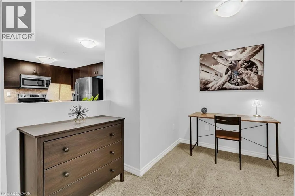 60 LYNNMORE Street Unit# 414, #414